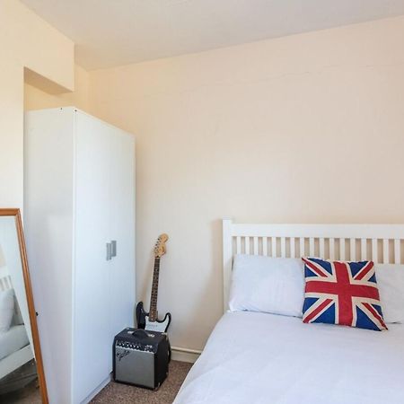 Spacious 2Bd House Wprivate Garden - Kennington! Londra Dış mekan fotoğraf