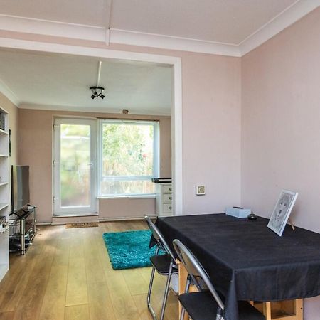 Spacious 2Bd House Wprivate Garden - Kennington! Londra Dış mekan fotoğraf