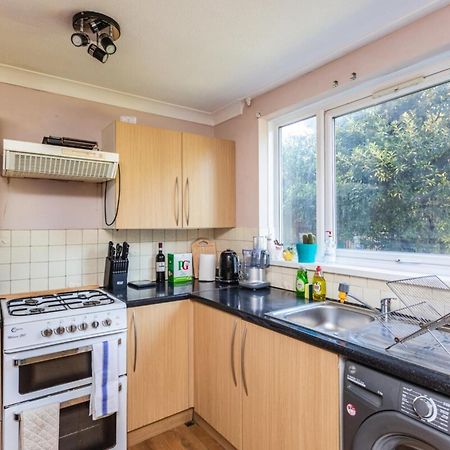 Spacious 2Bd House Wprivate Garden - Kennington! Londra Dış mekan fotoğraf