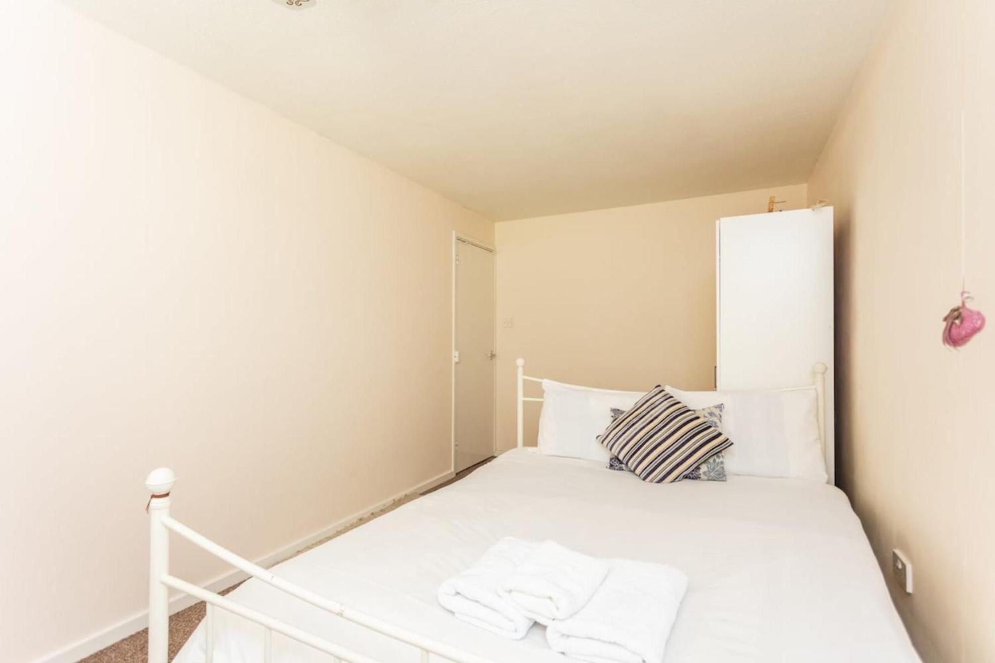 Spacious 2Bd House Wprivate Garden - Kennington! Londra Dış mekan fotoğraf