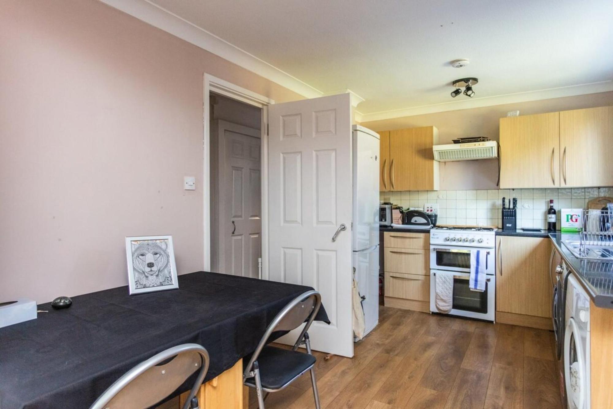 Spacious 2Bd House Wprivate Garden - Kennington! Londra Dış mekan fotoğraf